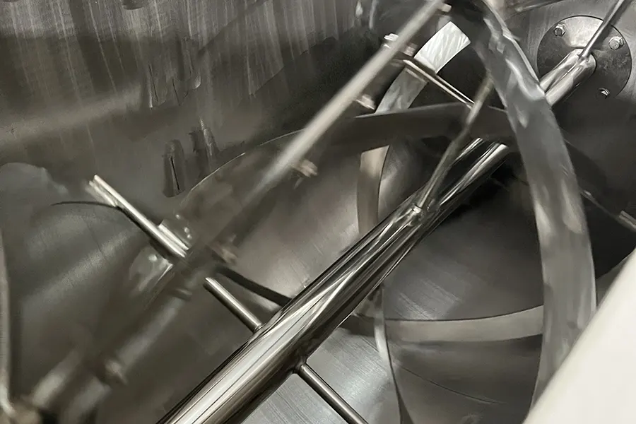 Detachable double helical ribbon shaft inside the U-shaped trough